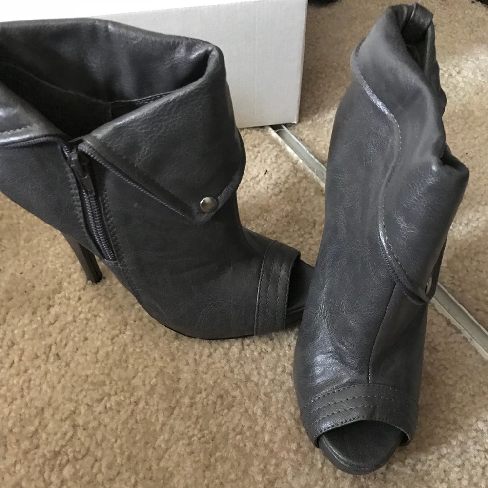 Grey boot heels